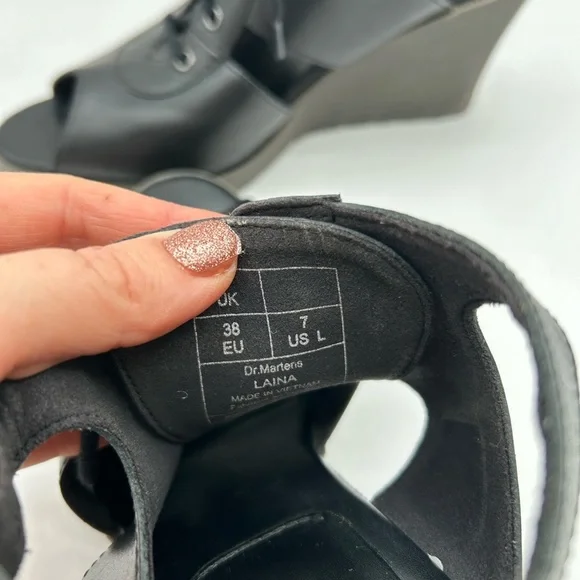RARE DR MARTENS LAINA Leather Black LACE WEDGE  SANDALS SIZE 7 - Picture 10 of 10